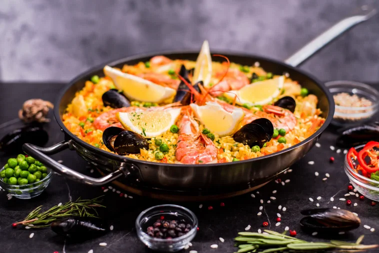 Паэлья с морепродуктами